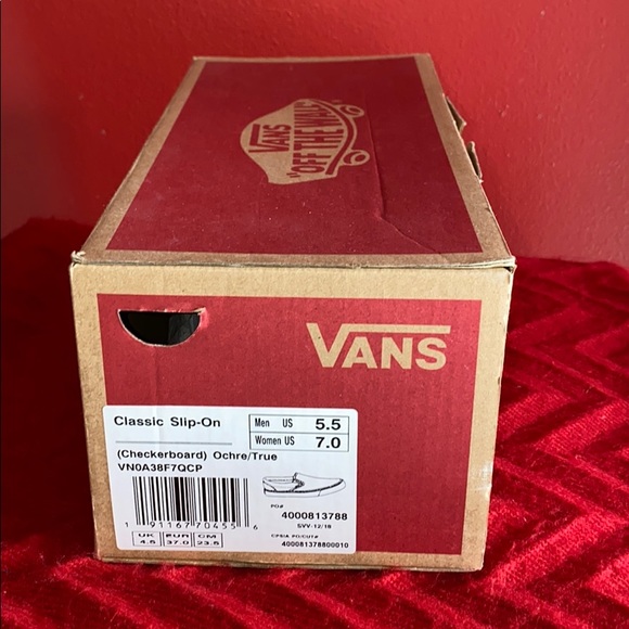 Vans - Picture 6 of 6
